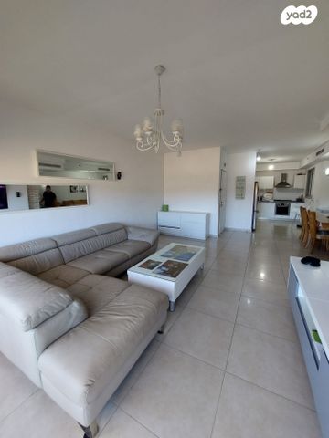 שדרות מקס ואמפרו שיין 