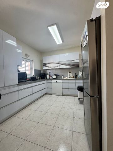 גג/ פנטהאוז, בן גוריון, חולון