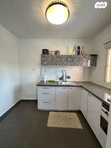 שדרות הנרייטה סולד 13