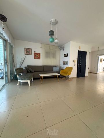 דירת גן להשכרה בירושלים (תיווך) — 3