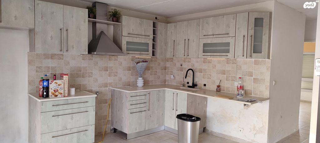 גיורא יוספטל 22