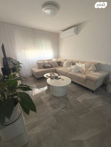 אבא אחימאיר 