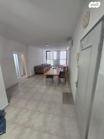 רמז, מערב ותיק