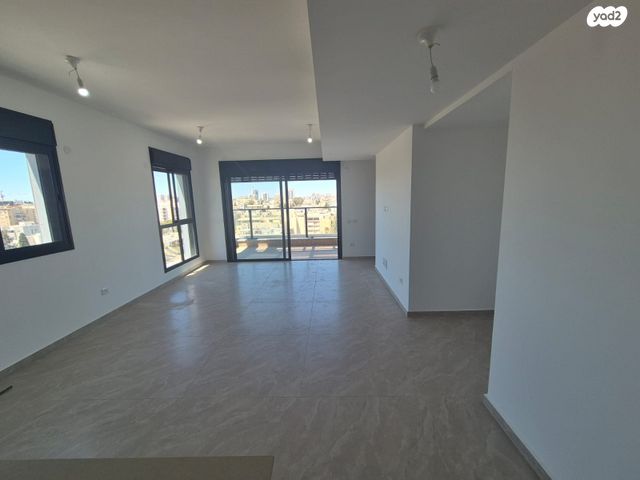 גג/ פנטהאוז