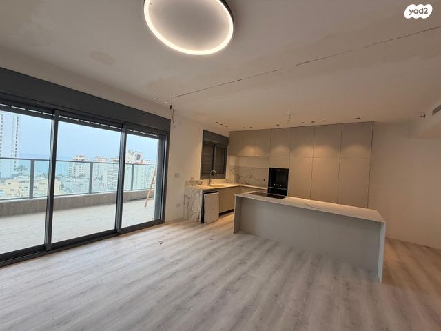 דר' ישראל בורגנסקי 