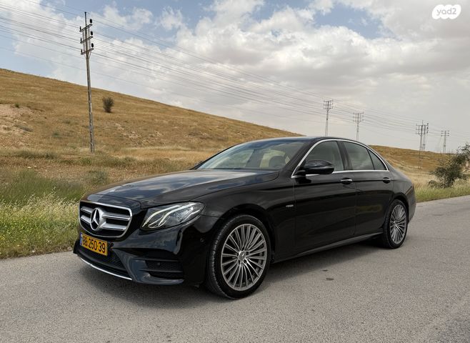 מודעת רכב מרצדס-בנץ E-class