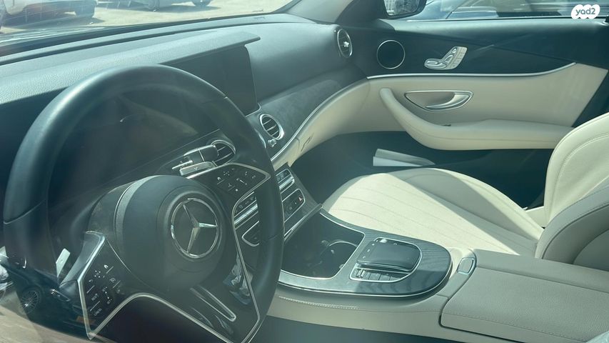 מודעת רכב מרצדס-בנץ E-class