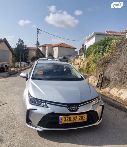 מודעת רכב טויוטה קורולה