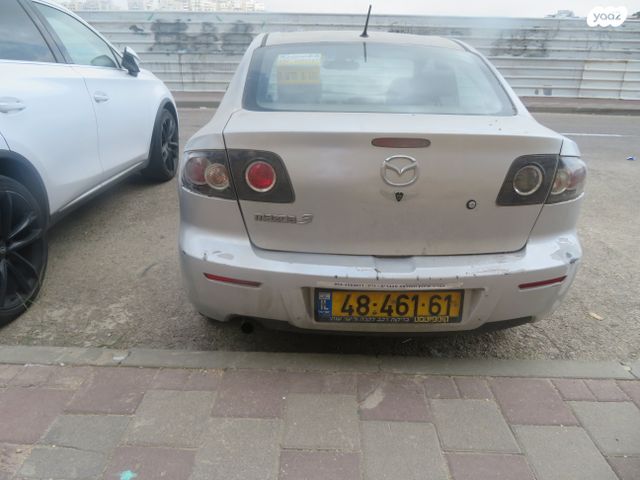 מודעת רכב מאזדה 3