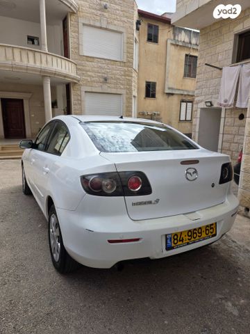 מודעת רכב מאזדה 3