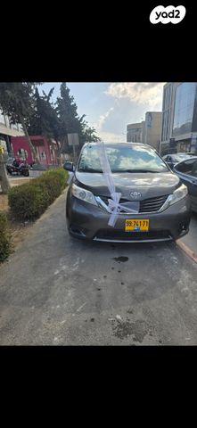 מודעת רכב טויוטה סיינה