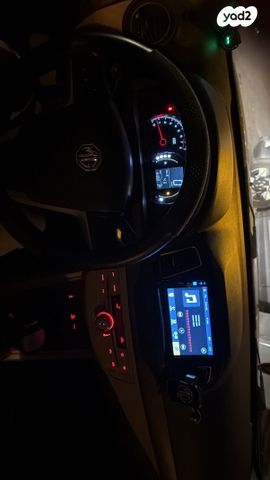 מודעת רכב אם ג'י 350