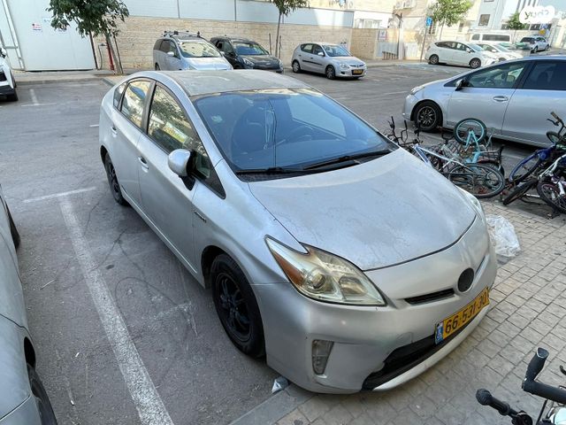מודעת רכב טויוטה פריוס