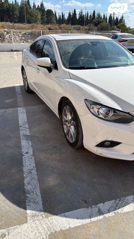 מודעת רכב מאזדה 6