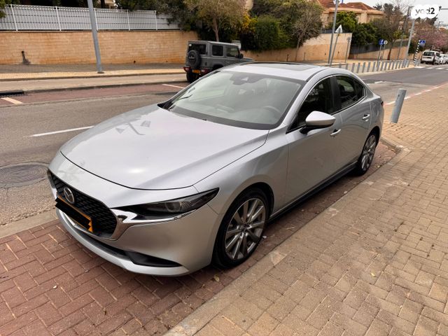 מודעת רכב מאזדה 3