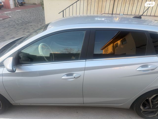 מודעת רכב יונדאי i20