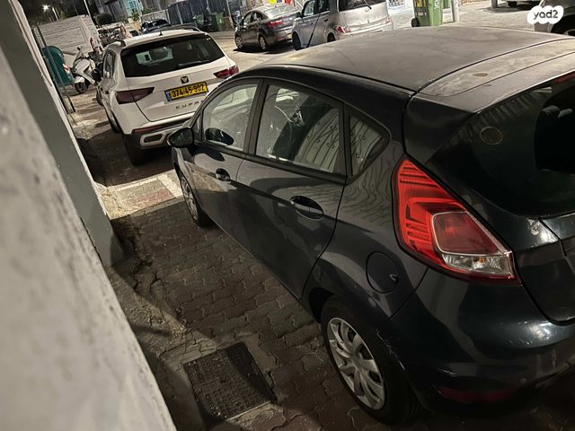 מודעת רכב פורד פיאסטה