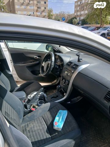 מודעת רכב טויוטה קורולה