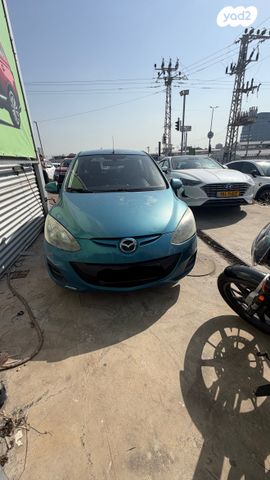 מודעת רכב מאזדה 2