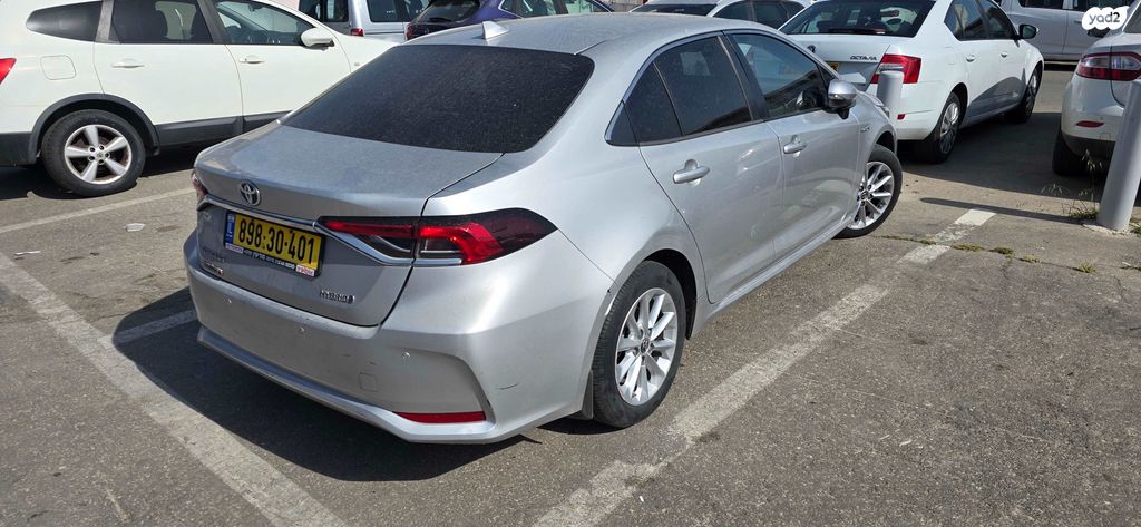 מודעת רכב טויוטה קורולה