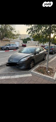 מודעת רכב מאזדה 3