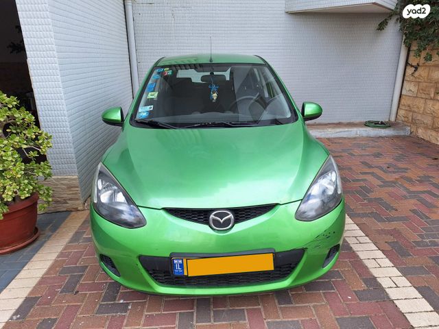 מודעת רכב מאזדה 2