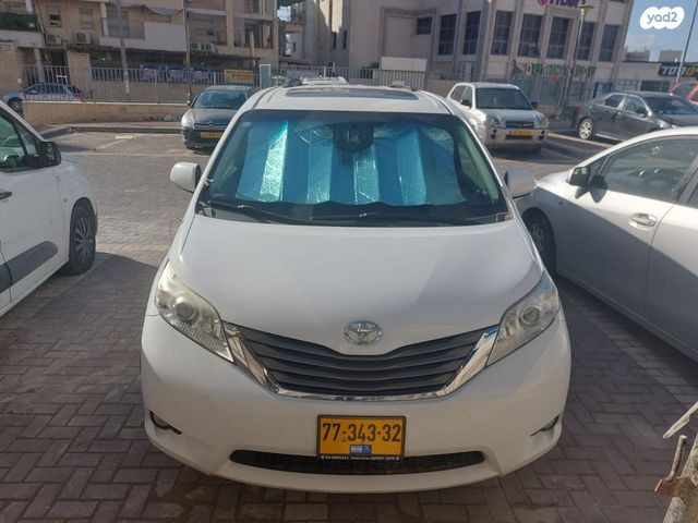 מודעת רכב טויוטה סיינה