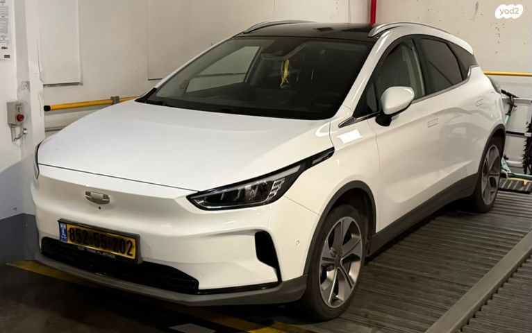 מודעת רכב ג׳ילי Geometry C