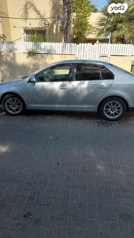 מודעת רכב פולקסווגן ג'טה 