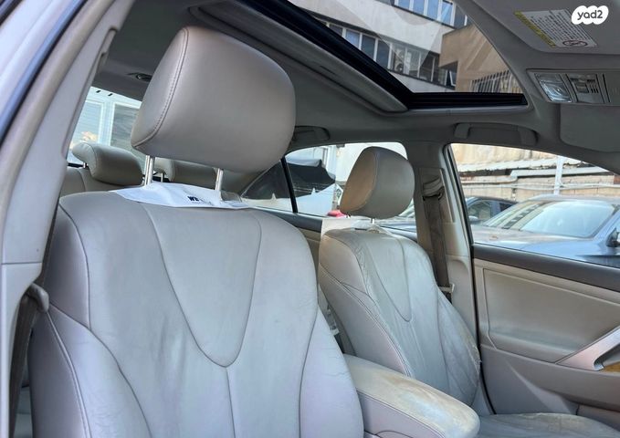 מודעת רכב טויוטה קאמרי