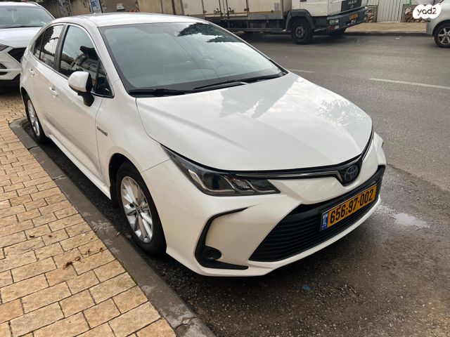 מודעת רכב טויוטה קורולה