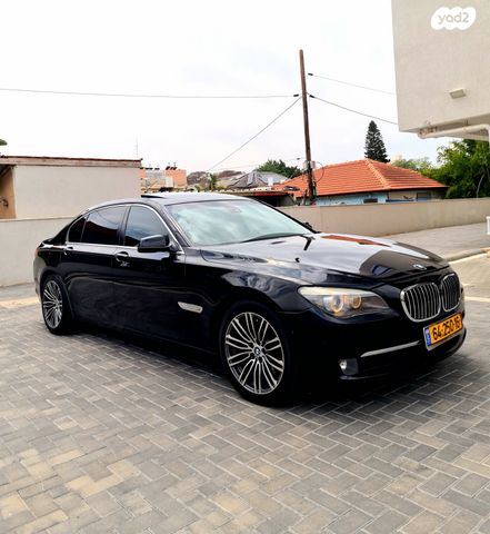 מודעת רכב ב מ וו סדרה 7