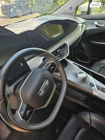 מודעת רכב ג׳ילי Geometry C