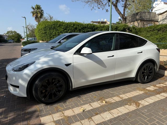 מודעת רכב טסלה מודל Y