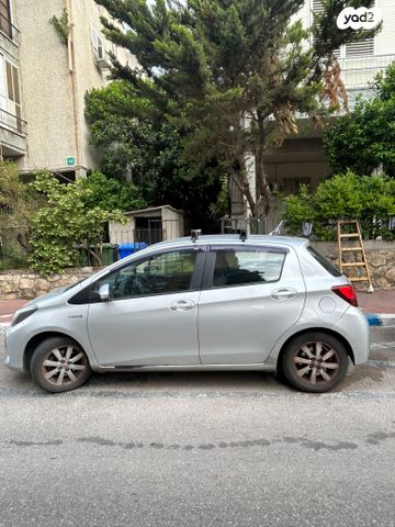 מודעת רכב טויוטה יאריס