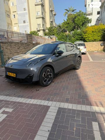 מודעת רכב לינק אנד קו 02