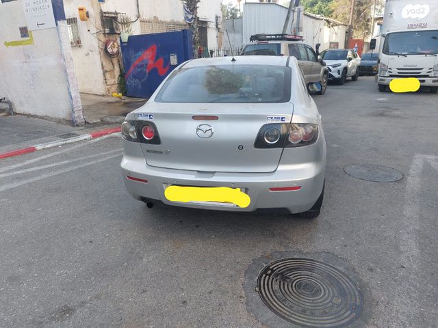 מודעת רכב מאזדה 3