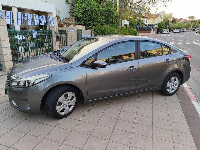 מודעת רכב קיה פורטה 