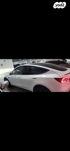 מודעת רכב טסלה מודל Y