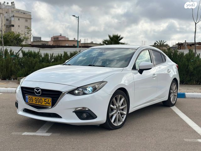 מודעת רכב מאזדה 3