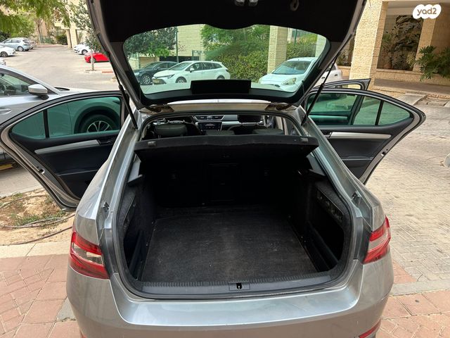 מודעת רכב סקודה סופרב