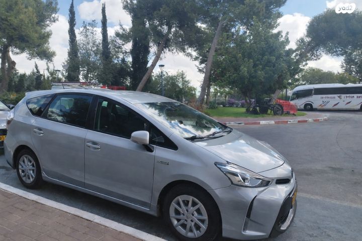 מודעת רכב טויוטה פריוס פלוס