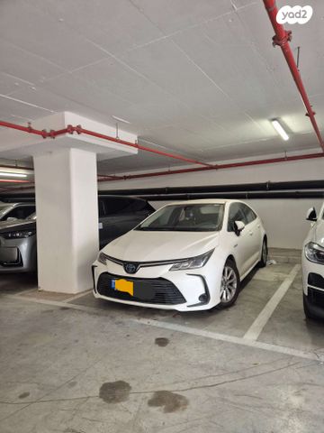 מודעת רכב טויוטה קורולה