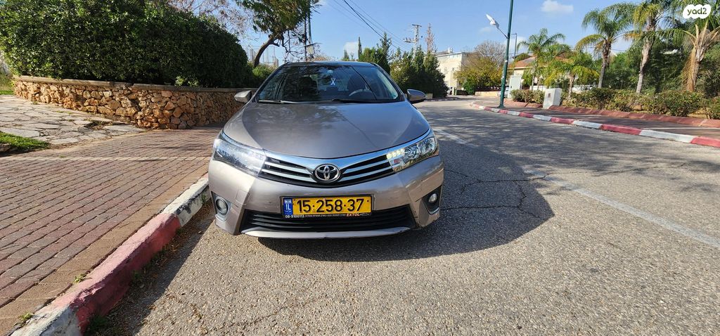 מודעת רכב טויוטה קורולה