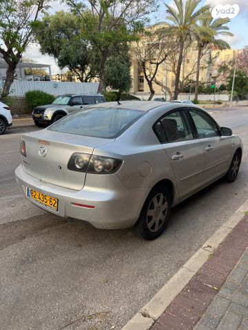 מודעת רכב מאזדה 3