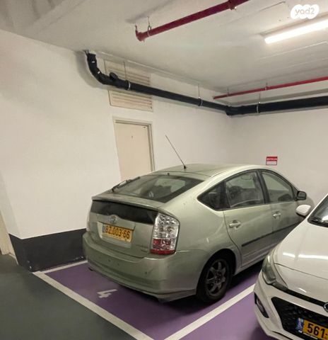 מודעת רכב טויוטה פריוס