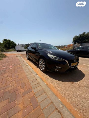 מודעת רכב מאזדה 3