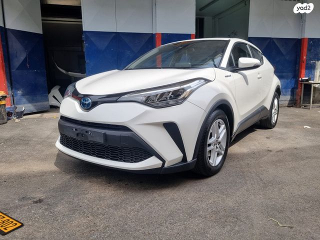 מודעת רכב טויוטה C-HR