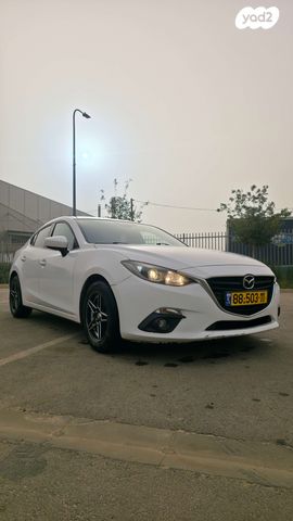 מודעת רכב מאזדה 3
