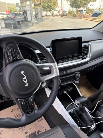 מודעת רכב קיה סטוניק